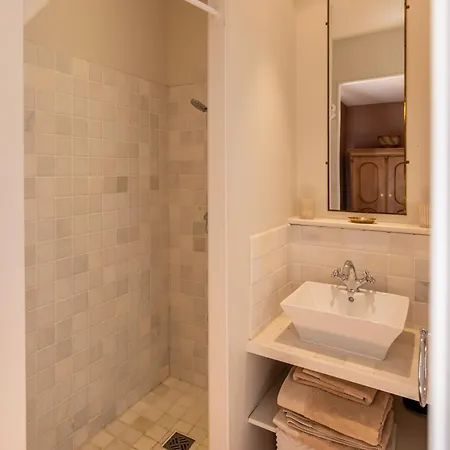 Hébergement de vacances La Chartreuse Des Ormeaux Maison De Maître En Dordogne *